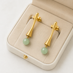 Load image into Gallery viewer, Pearl earrings